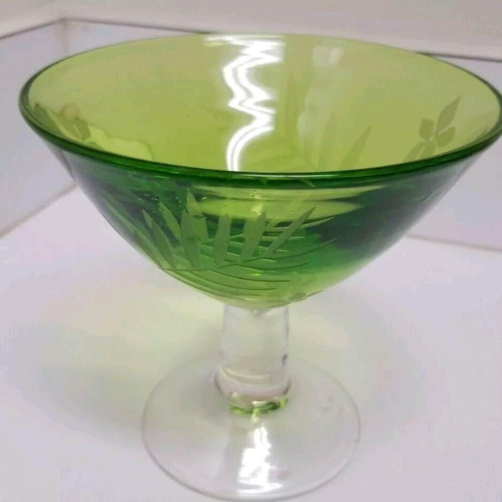 Michael Weems Green Etched Hand Blown Martini/ Dessert Glass Pre-owned